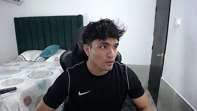 man dur07 online show from September 27, 10:37 pm