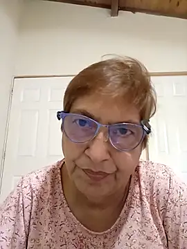 florecita69 online show from December 17, 1:50 pm