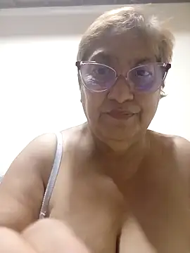 florecita69 online show from March 6, 2:30 am