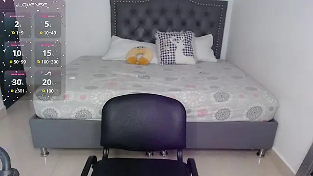 pamela  online show from December 18, 2:21 am