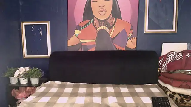 Snapshot of Littleindianmilf chatting on October 16, 10:38 am Littleindianmilf online show from October 16, 10:38 am