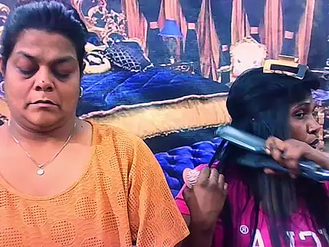 Snapshot of indianCherryPie chatting on November 21, 5:50 am indianCherryPie online show from November 21, 5:50 am