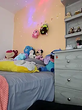 Snapshot of Selena_blake chatting on November 6, 10:43 pm Selena blake online show from November 6, 10:43 pm