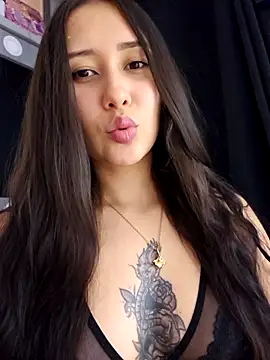 Snapshot of Selena_blake chatting on November 21, 12:32 am Selena blake online show from November 21, 12:32 am