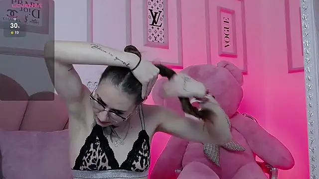 Abby  White online show from March 10, 5:39 pm