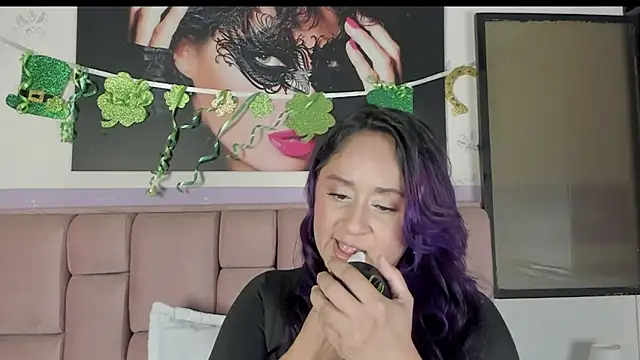 MicaelaHot  online show from March 22, 2:37 am