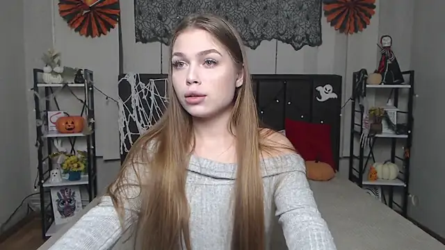 LaraPika online show from October 30, 6:04 am