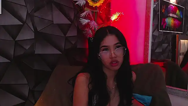 Snapshot of ava_jhonsson chatting on December 17, 6:42 pm ava jhonsson online show from December 17, 6:42 pm