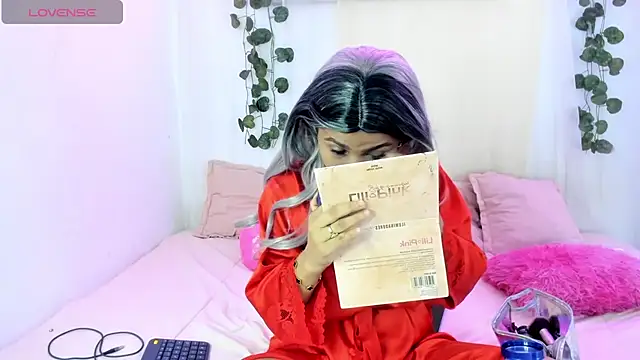 catalina and roger online show from September 22, 10:12 pm