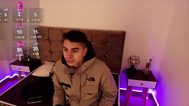 Snapshot of Amadeo_Wild chatting on December 2, 1:57 pm Amadeo Wild online show from December 2, 1:57 pm