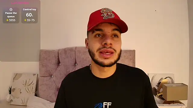 Snapshot of Amadeo_Wild chatting on November 29, 3:48 pm Amadeo Wild online show from November 29, 3:48 pm