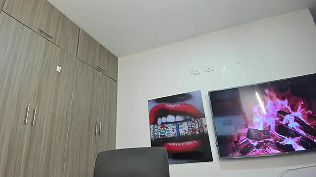 CbumDick online show from February 6, 10:53 pm