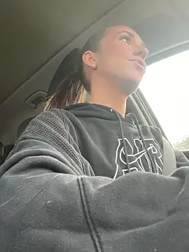 lola tentatiion online show from February 28, 8:42 am