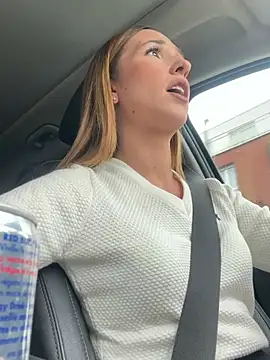 lola tentatiion online show from March 11, 1:12 pm