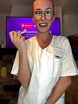 lola tentatiion online show from September 8, 7:02 pm