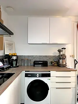 lola tentatiion online show from October 6, 7:17 am