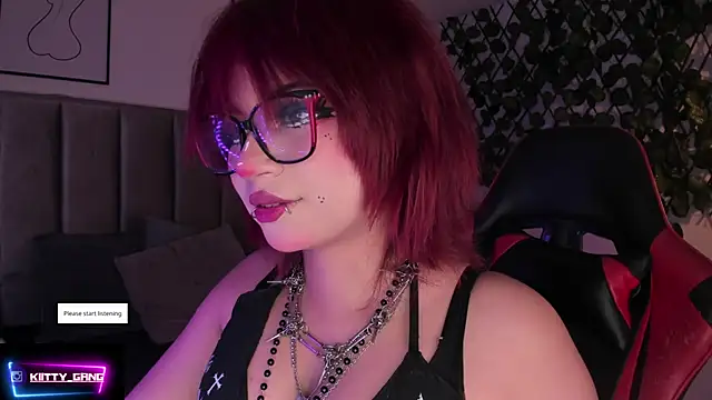 Snapshot of Kitty_Gang chatting on September 25, 2:37 am Kitty Gang online show from September 25, 2:37 am