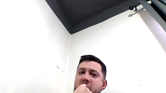 Snapshot of Evafiregirl chatting on December 19, 9:38 am Evafiregirl online show from December 19, 9:38 am