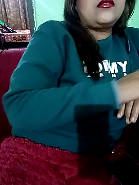 Snapshot of Sexy_Queen6 chatting on December 13, 5:54 pm Sexy Queen6 online show from December 13, 5:54 pm