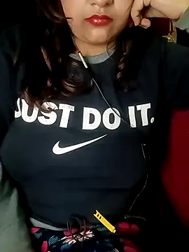 Snapshot of Sexy_Queen6 chatting on January 22, 5:06 pm Sexy Queen6 online show from January 22, 5:06 pm