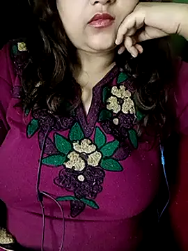 Snapshot of Sexy_Queen6 chatting on February 1, 8:26 pm Sexy Queen6 online show from February 1, 8:26 pm