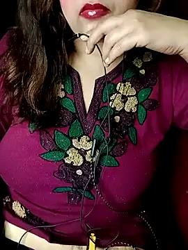 Snapshot of Sexy_Queen6 chatting on February 3, 8:57 pm Sexy Queen6 online show from February 3, 8:57 pm