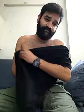 Fun Guuy online show from December 7, 8:05 pm