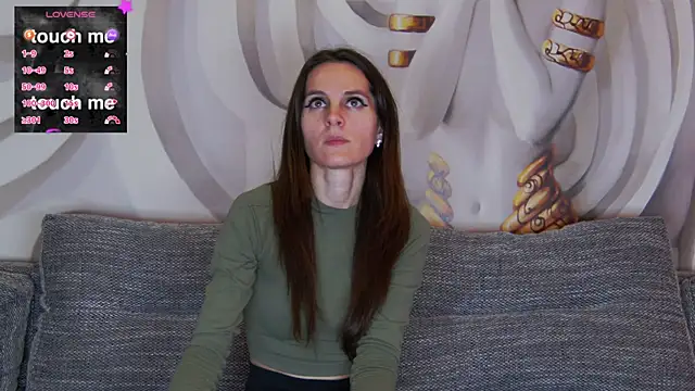 hailey peach online show from March 2, 5:58 pm