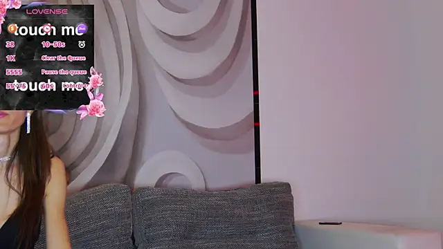 hailey peach online show from September 19, 4:58 am