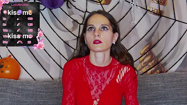 hailey peach online show from October 27, 6:23 pm