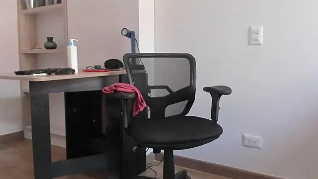 pablo-rincon95 online show from January 21, 7:06 pm