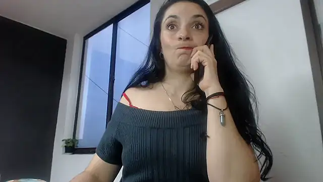 amellie ros online show from January 9, 10:33 pm