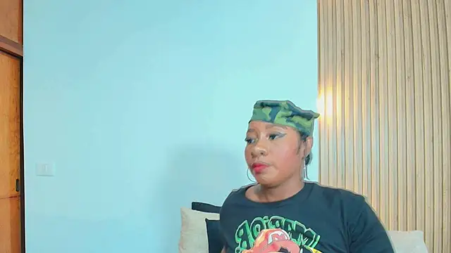 Krystal cambell1 online show from March 14, 8:38 pm