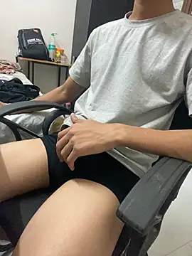 Snapshot of wknows2 chatting on October 7, 11:07 am wknows2 online show from October 7, 11:07 am