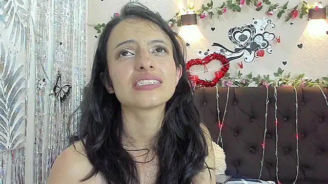 HottCandy21 online show from February 20, 7:19 pm