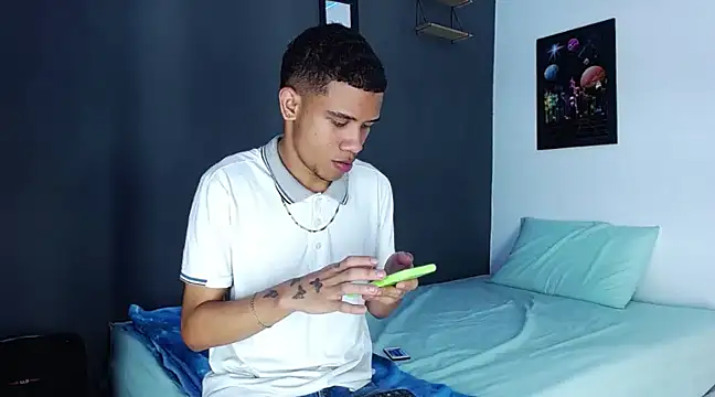 Romancartier 1 online show from December 7, 7:05 am