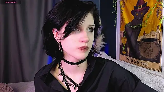 dark vamp  online show from January 23, 3:43 pm