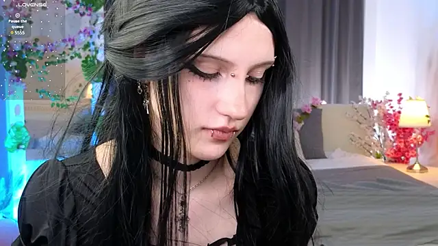 dark vamp  online show from March 4, 4:20 pm