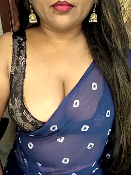 Snapshot of honey-sexy chatting on October 22, 4:07 pm honey-sexy online show from October 22, 4:07 pm