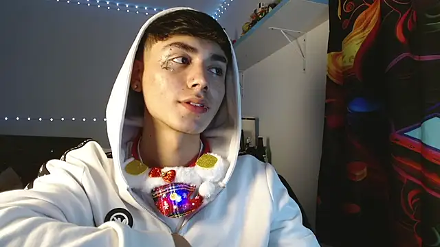 Snapshot of Im_juanda chatting on December 12, 10:31 pm Im juanda online show from December 12, 10:31 pm