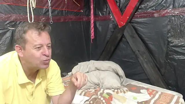 Snapshot of ZuriandAlex chatting on January 7, 4:18 am ZuriandAlex online show from January 7, 4:18 am