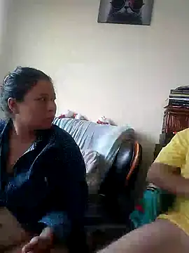 Snapshot of ZuriandAlex chatting on January 9, 4:17 pm ZuriandAlex online show from January 9, 4:17 pm