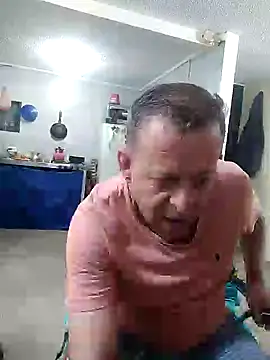 Snapshot of ZuriandAlex chatting on February 3, 5:29 am ZuriandAlex online show from February 3, 5:29 am