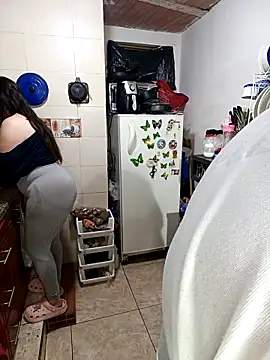 Snapshot of ZuriandAlex chatting on October 10, 1:26 am ZuriandAlex online show from October 10, 1:26 am