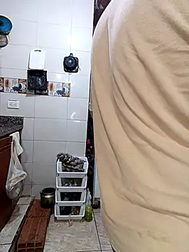 Snapshot of ZuriandAlex chatting on October 13, 12:21 am ZuriandAlex online show from October 13, 12:21 am