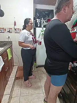 Snapshot of ZuriandAlex chatting on December 4, 12:47 pm ZuriandAlex online show from December 4, 12:47 pm