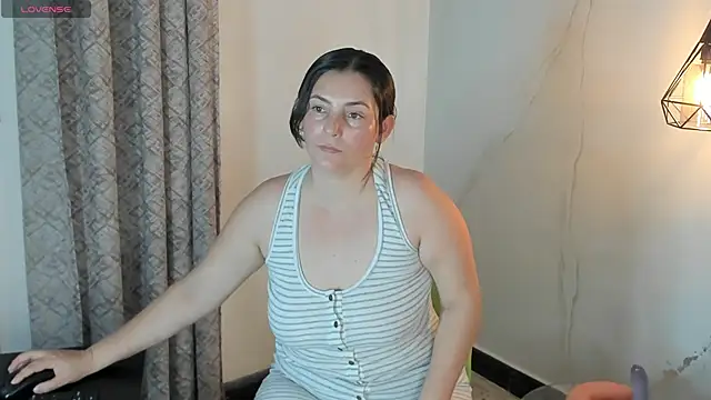 Snapshot of angelswets chatting on February 20, 1:51 pm angelswets online show from February 20, 1:51 pm