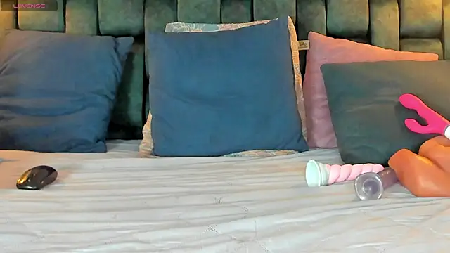 Snapshot of angelswets chatting on March 11, 5:24 pm angelswets online show from March 11, 5:24 pm