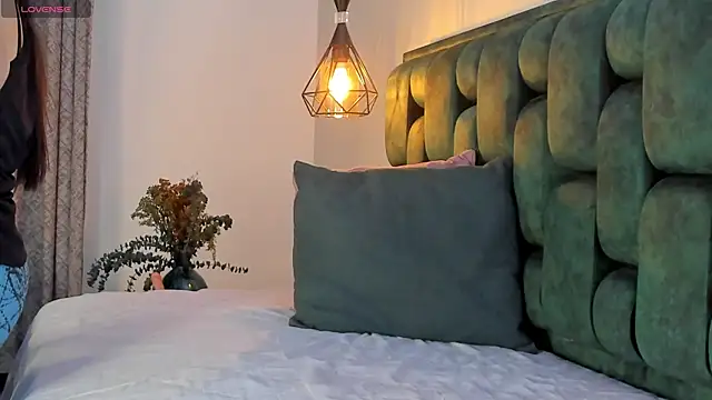 Snapshot of angelswets chatting on October 23, 2:05 pm angelswets online show from October 23, 2:05 pm