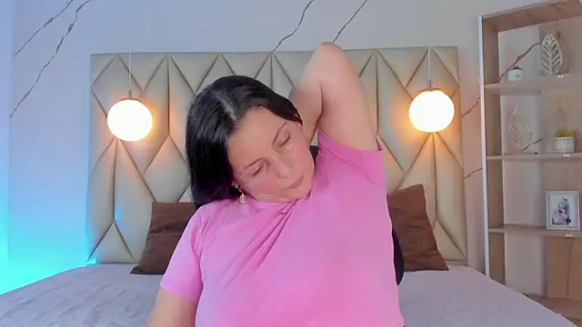 Snapshot of angelswets chatting on November 27, 2:41 pm angelswets online show from November 27, 2:41 pm